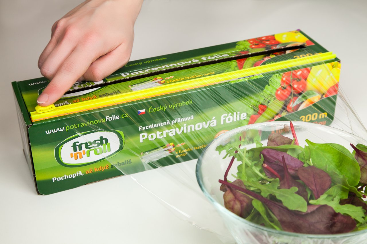 Potravinová fólie Fresh'n'Roll 30 cm/300 m, krabička s řezačkou